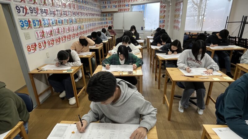 【スタディハウス 秋田 塾】記事更新✍️「成績を上げるとは、『学校の授業がわかる毎日』を取り戻すこと」― STUDY HOUSEが“正しい順番”にこだわる理由 ―